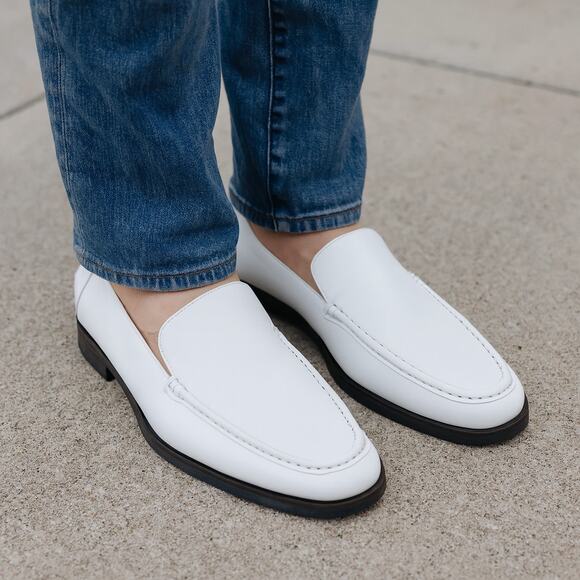 Everlane SZ 11 The Modern Loafer in White NEW Sold Out Minimal Classic Modern - Picture 1 of 9